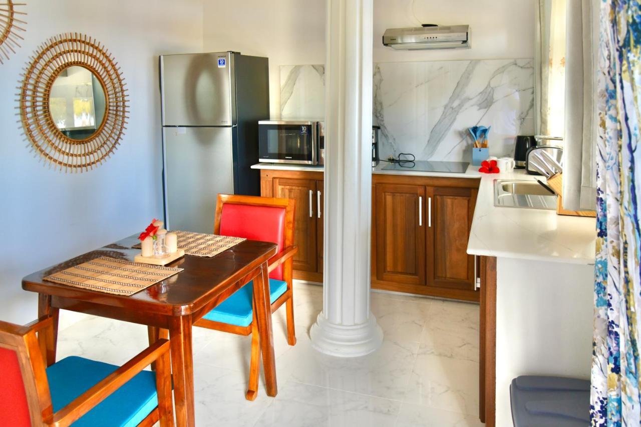Sea Splash Self Catering And La Petite Maison 그랑당스 외부 사진
