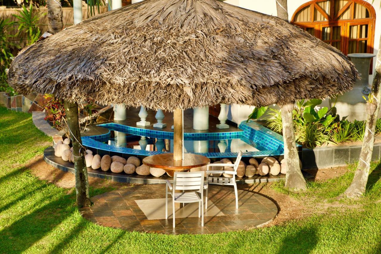 Sea Splash Self Catering And La Petite Maison 그랑당스 외부 사진