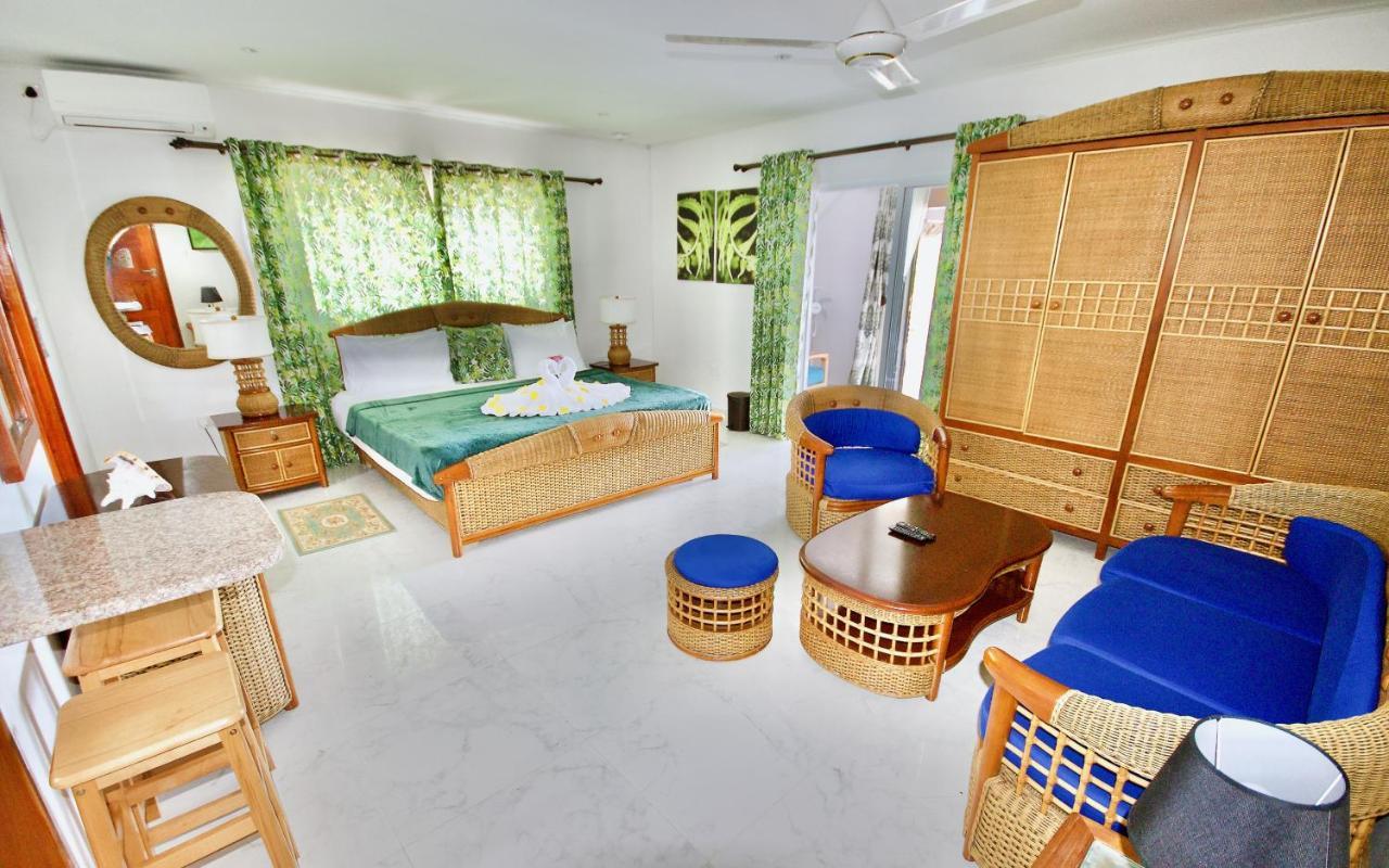 Sea Splash Self Catering And La Petite Maison 그랑당스 외부 사진