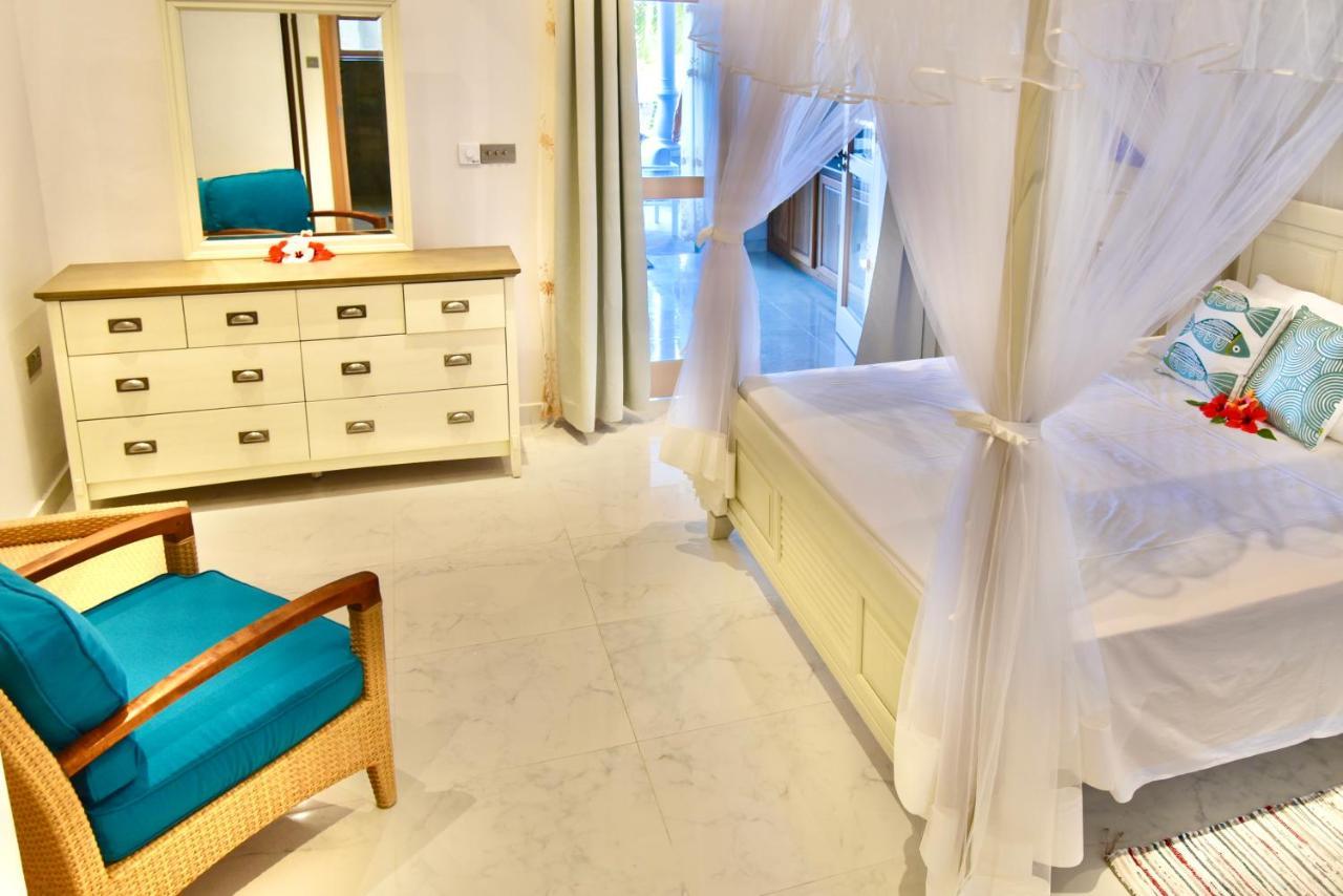 Sea Splash Self Catering And La Petite Maison 그랑당스 외부 사진