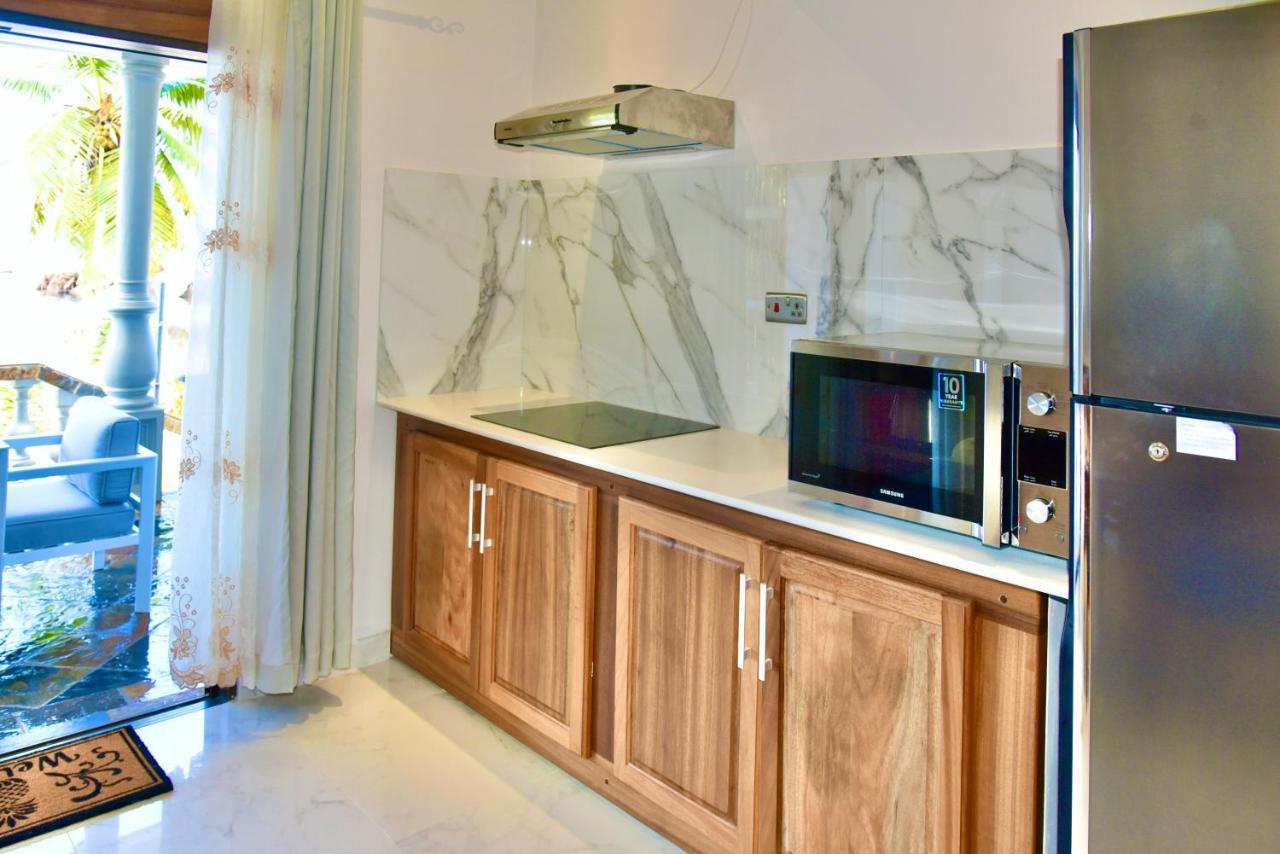 Sea Splash Self Catering And La Petite Maison 그랑당스 외부 사진